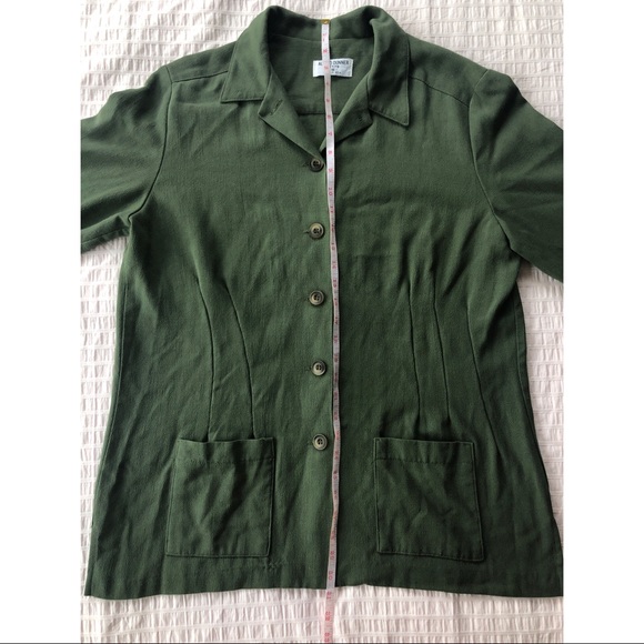 Vintage Button Up Blouse with Dart Detail - Picture 11 of 16